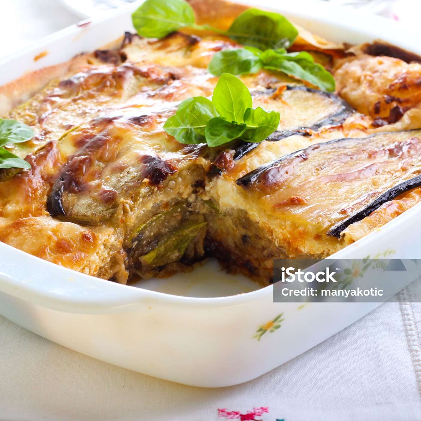 Lasagnes aux aubergines et au basilic, sans gluten ni lactose episode artwork