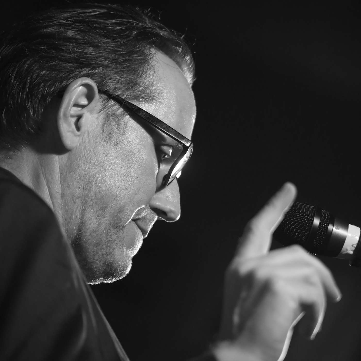 Ben Miller Performs "East Coast West Coast" by Will Cohu episode artwork
