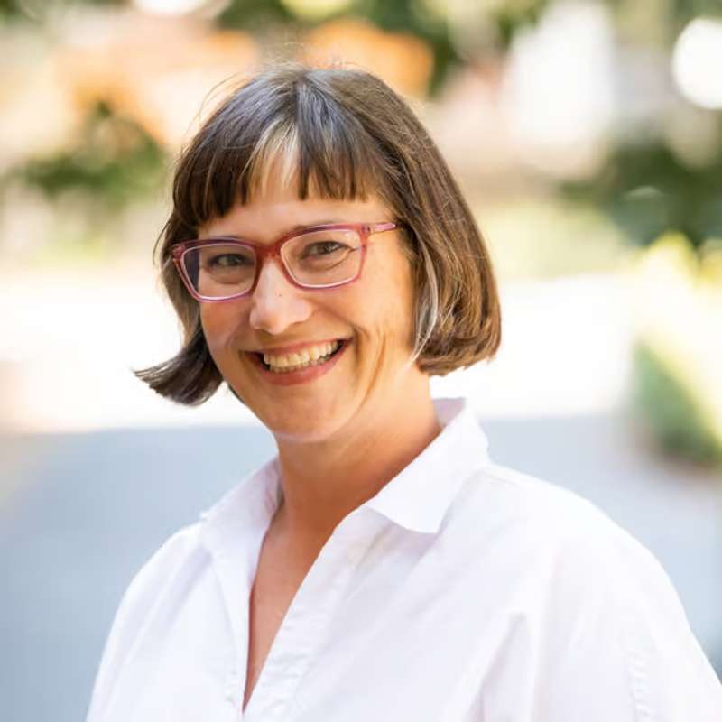 Charlotte Burgess-Auburn