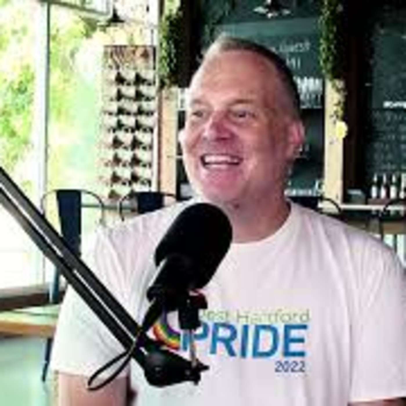 Feeney Talks With Friends