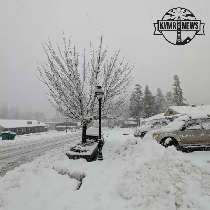 A Snowy Walk through Seven Hills