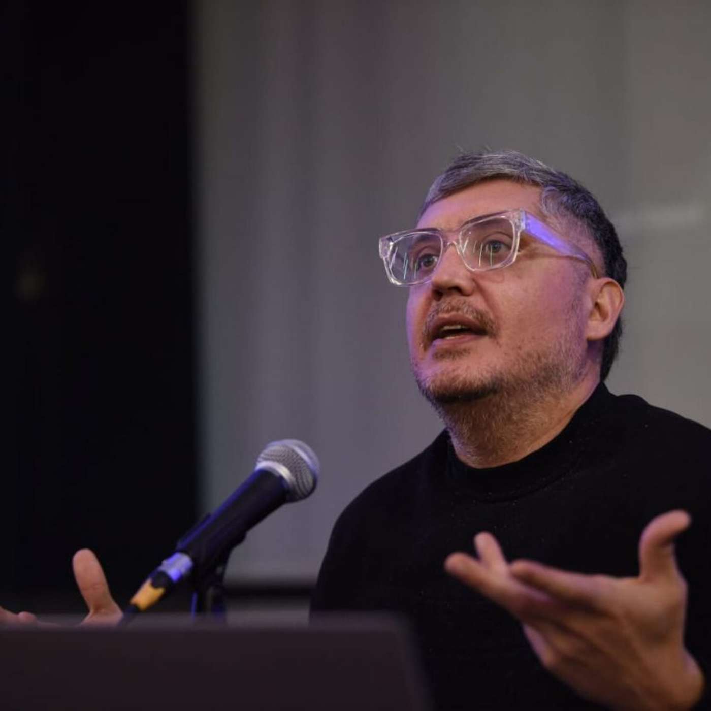 Darío Sandrone, sobre el vínculo entre IA y pensamiento: “¿Para qué escribir si una máquina puede hacerlo por nosotros?” episode artwork