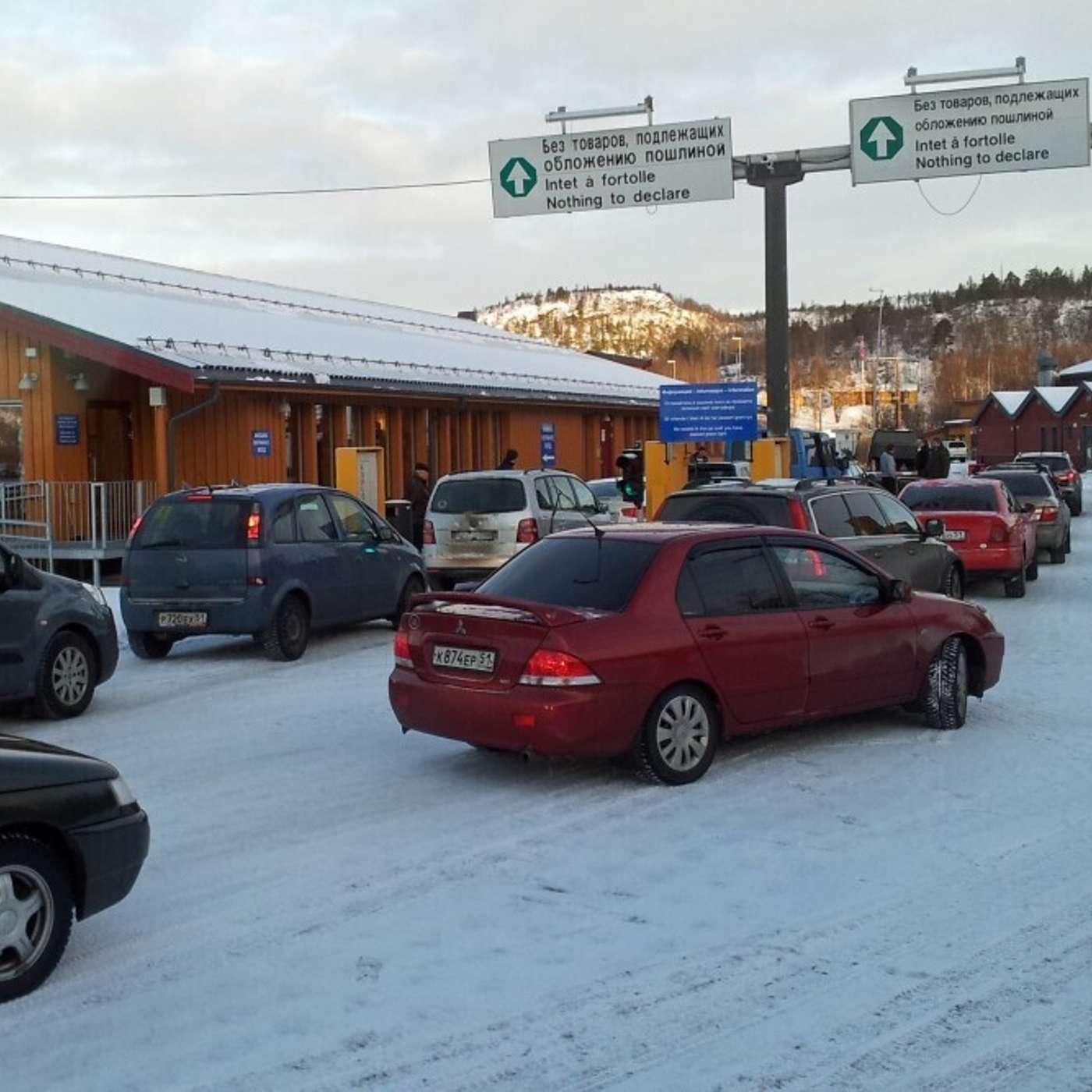На единственной открытой для россиян границе с Шенгеном поток вырос на треть