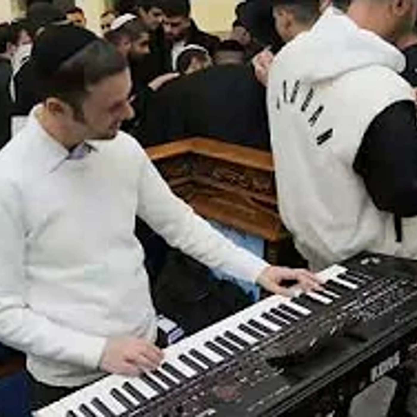 הרב אייל עמרמי - מוצ"ש אמונה - לפני הכל תכניס שמחה!!