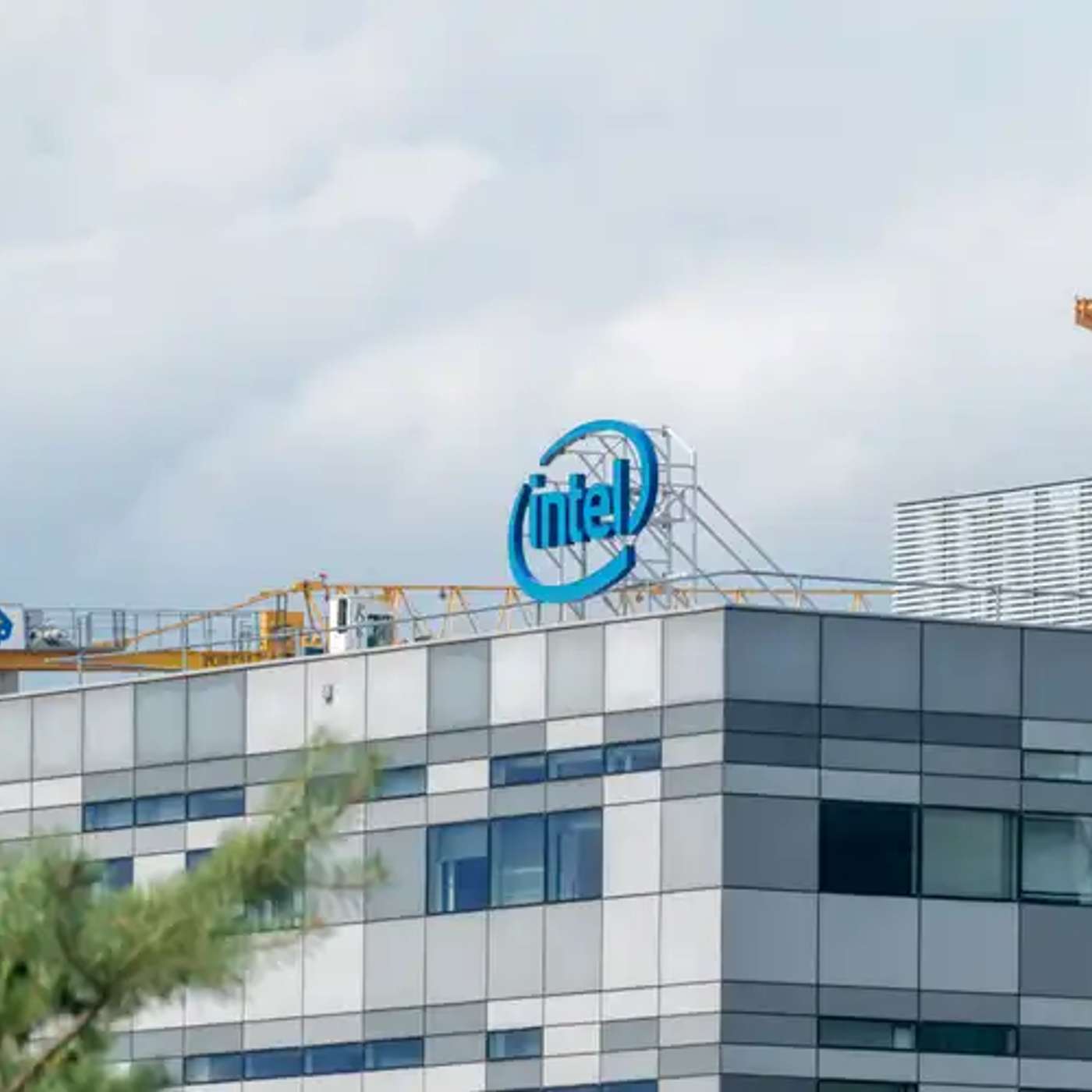 Nokia's 3D Audio Tech, Supreme Court Hears Meta's Appeal, Resident Evil iOS Release, Italian Fund Fuels Global Startups, and more...