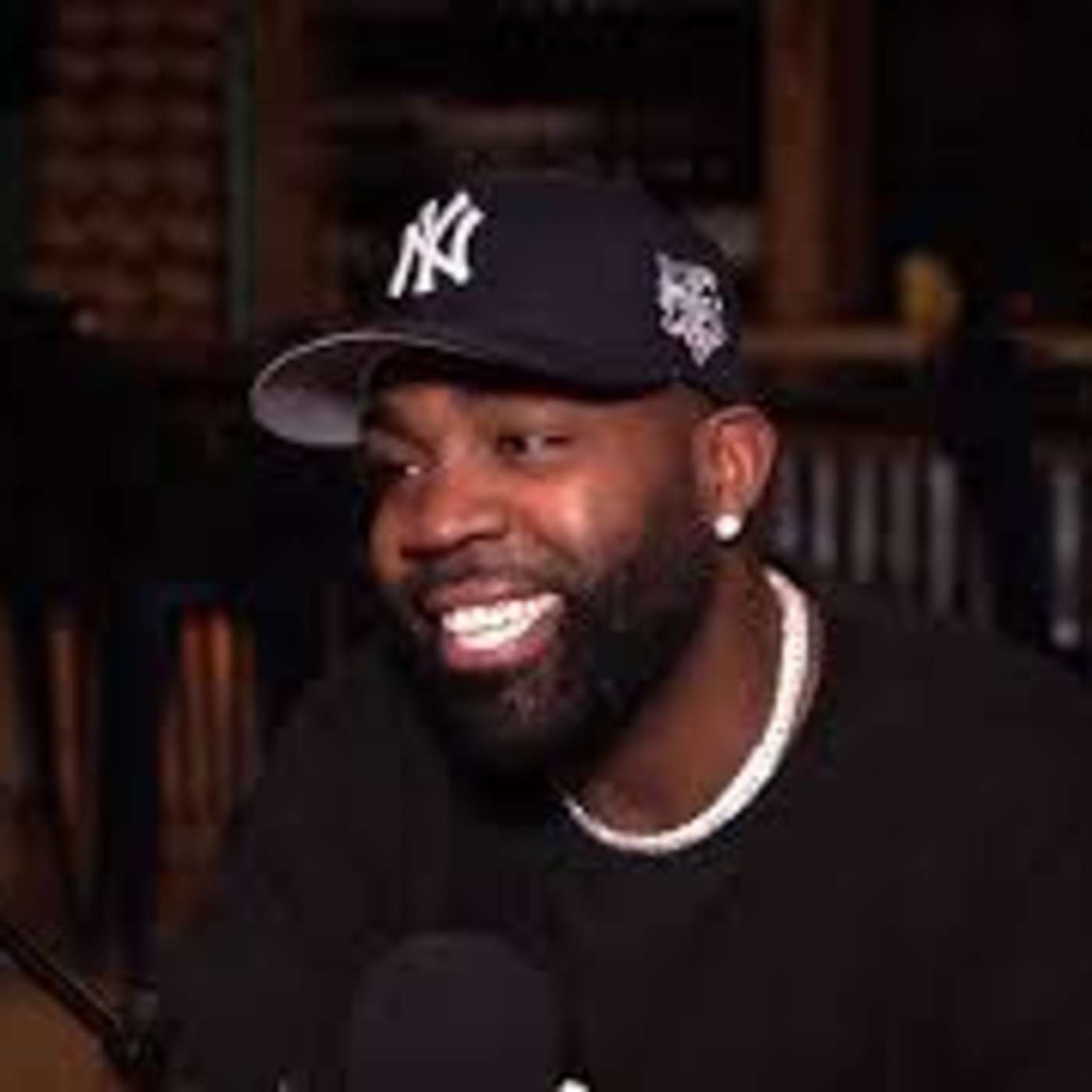 Feeney Talks With Friends