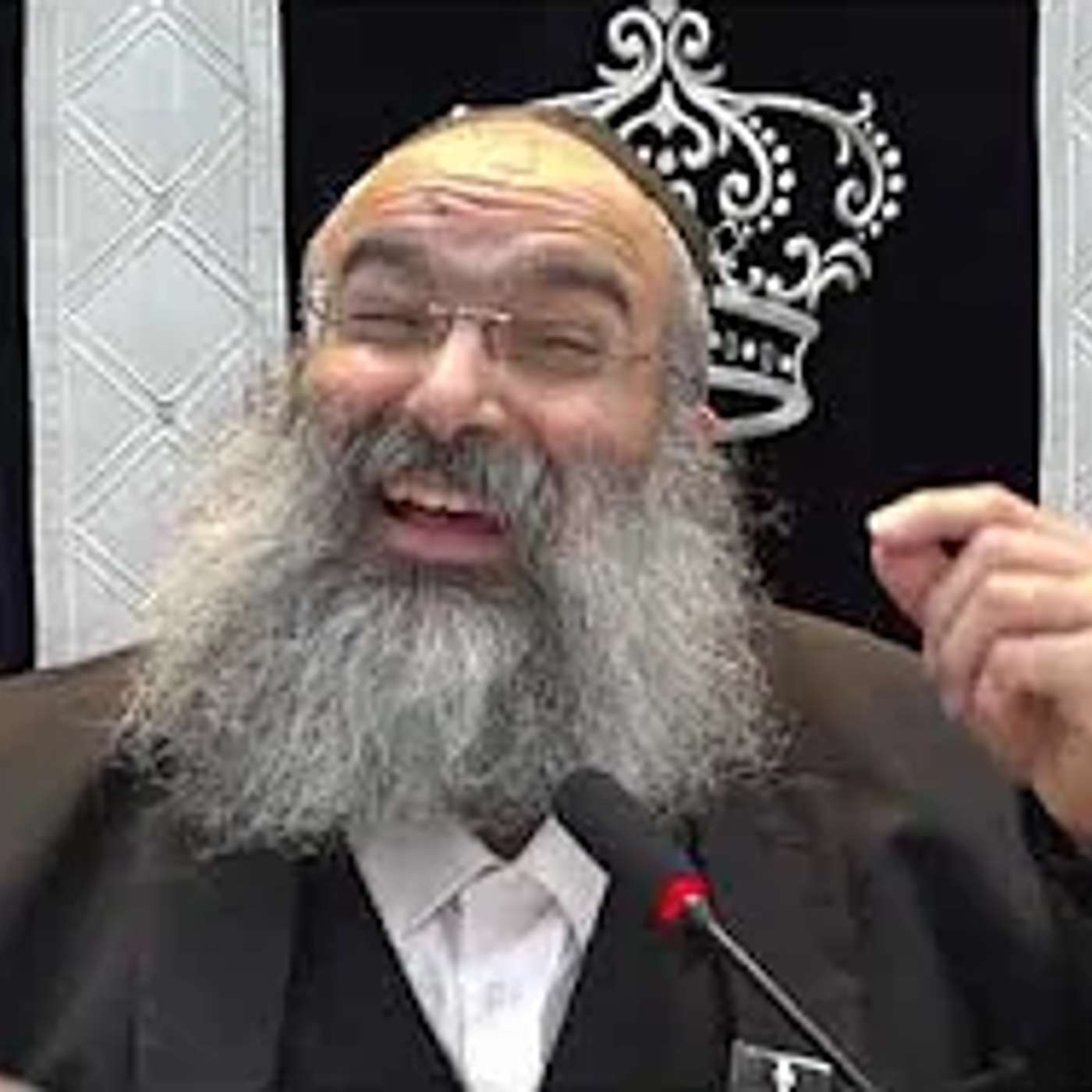 בעל שמחה שרצה לקחת את יתרת הכלים החד פעמיים שנשארו משמחתו ▪️הרב נחמנסון▪️(שטיינבאך שול כפר חב"ד)