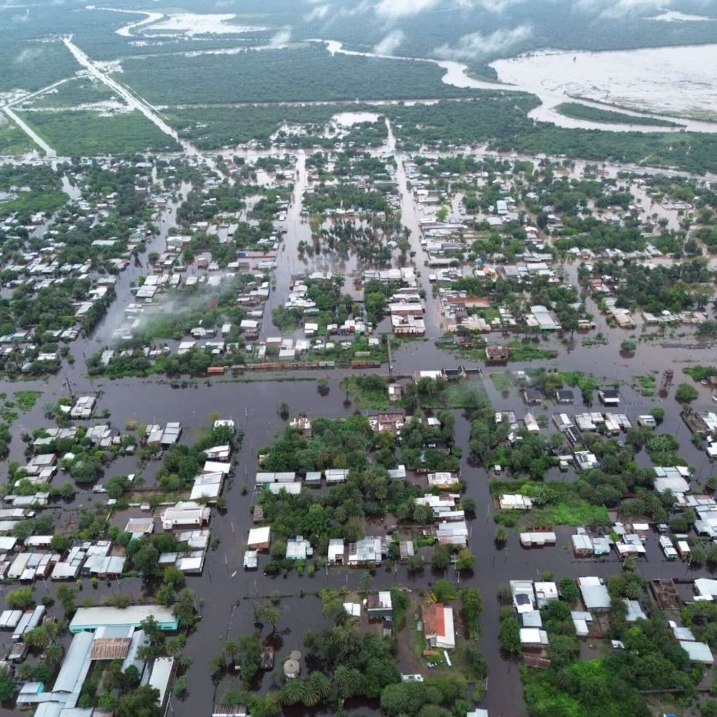 Voluntarios en La Madrid: “Ayudamos con lo que podemos, y con el corazón”