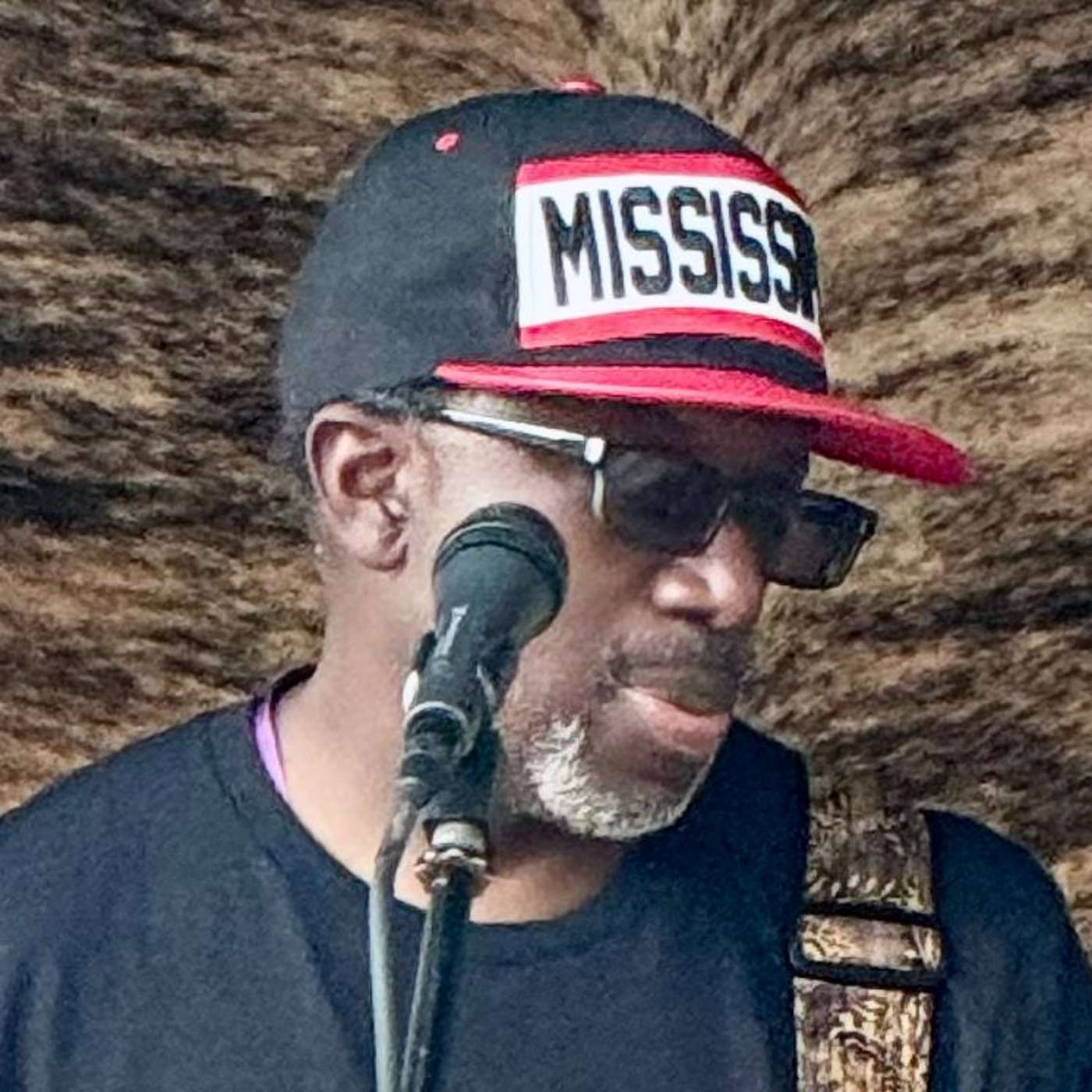 Immersed in the Blues with blues musician and singer-songwriter Henry Jones episode artwork