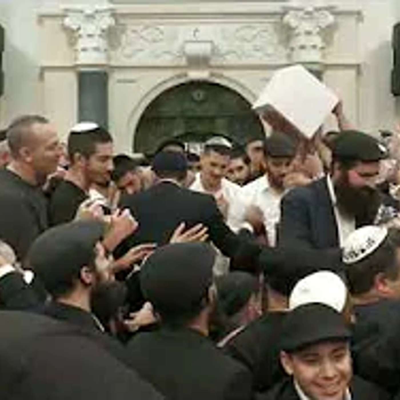 חלוקת חלות ויין - בנש"ק הרה"צ כבוד הרב - יואל משה פינטו שליט"א - יום חמישי - כב חשון - תשפ"ו - אשדוד