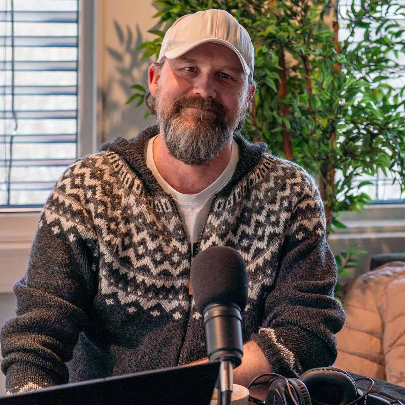 Stemmer i eksil - en introduksjon episode artwork