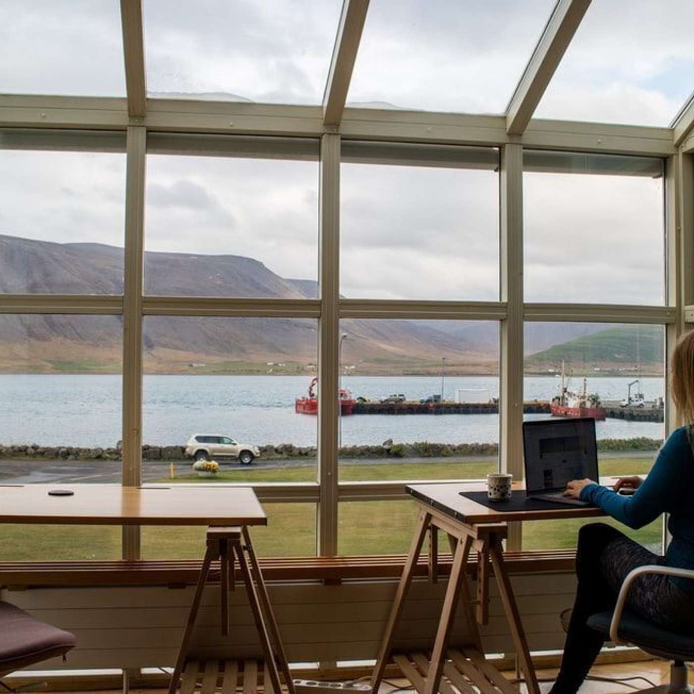 14 Free Certifications by Google and Meta to Start Working Remotely
