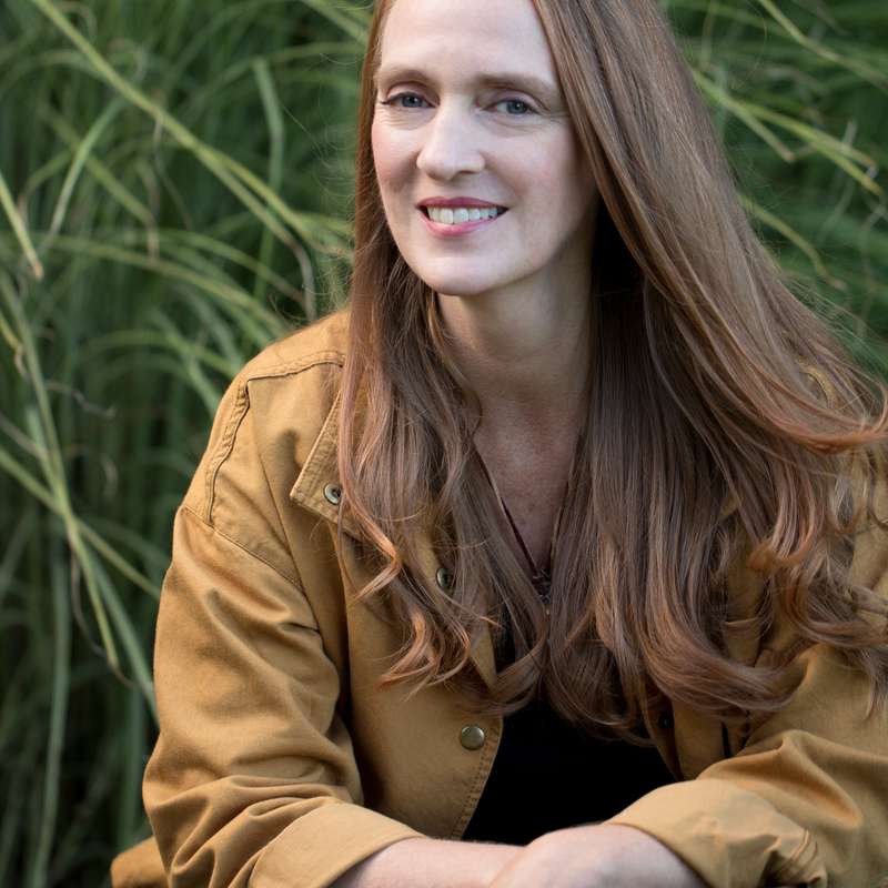 Julie Carrick Dalton