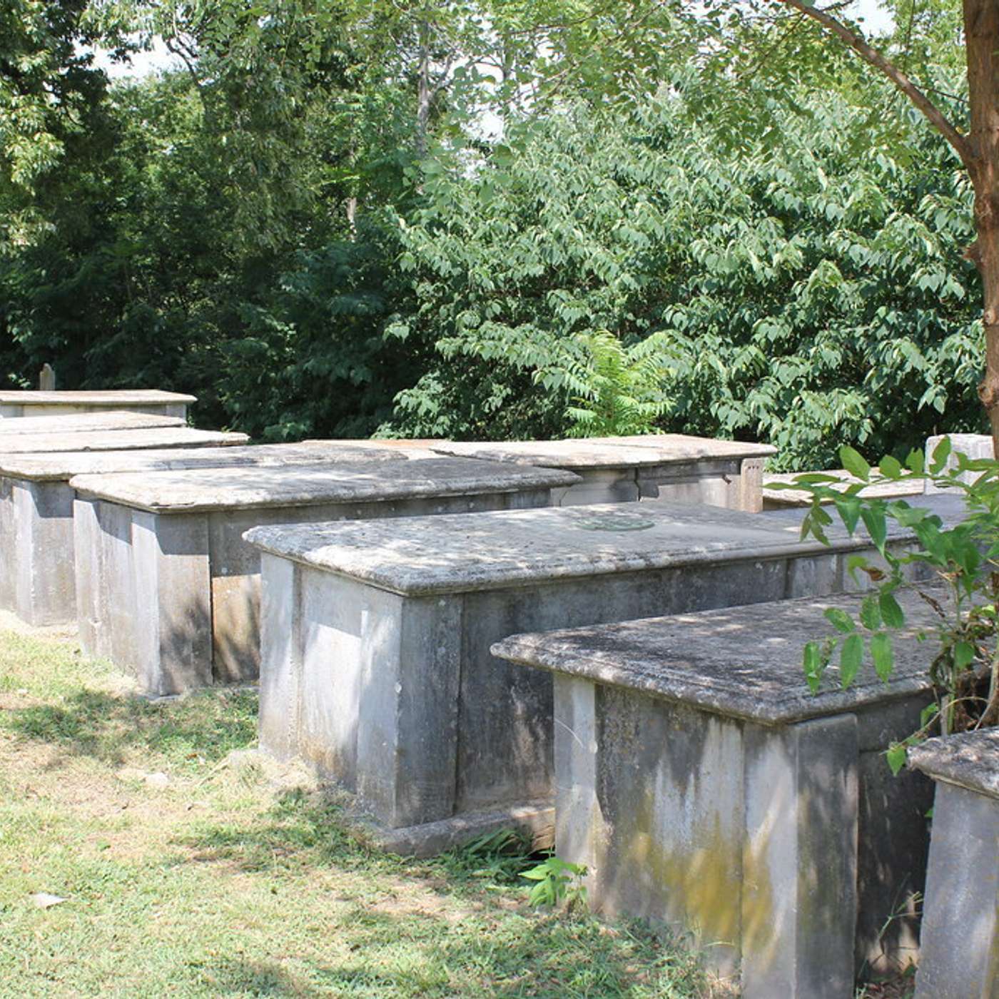 Front Porch Radio - History\'s Hook