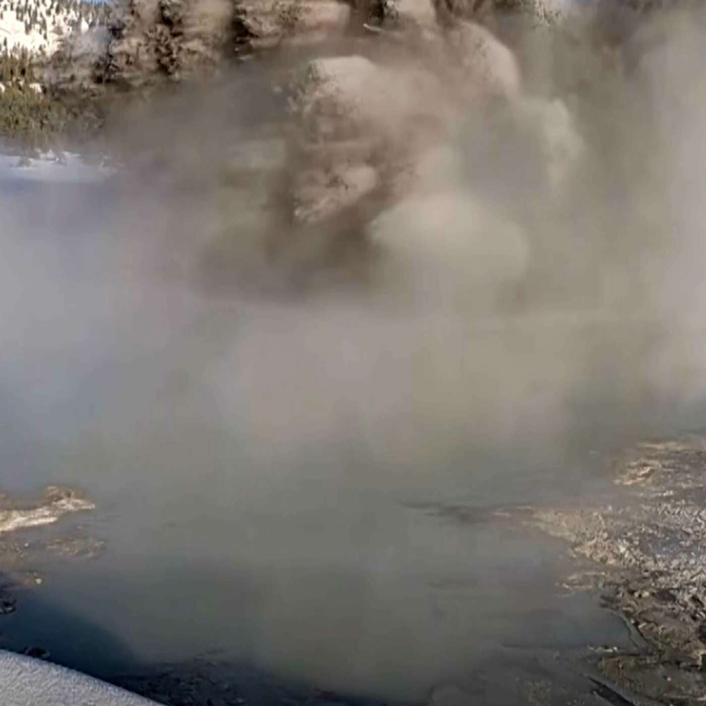Yellowstone Mud Eruption Captured, Lab Grown Brains Inspire Psychiatry, MINFLUX Reveals Cardiac Receptors, Global Study Maps Seasonal Shifts, and more...