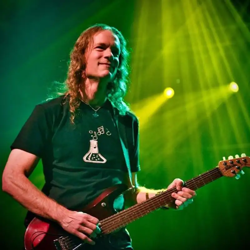 Mike Onesko's Renegade Rock | Episode 0314 | Travis Larson!