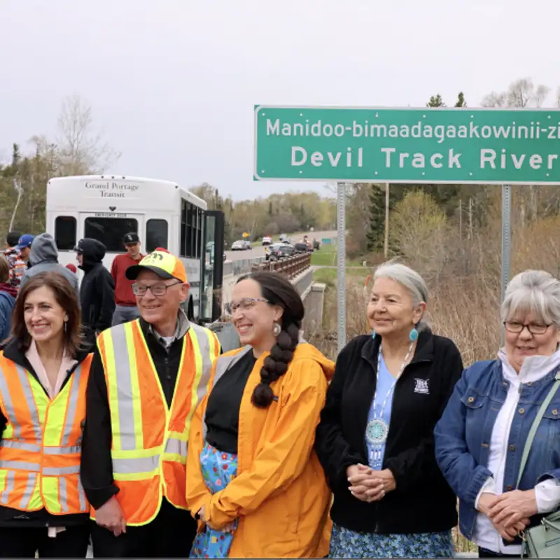 Grand Portage Band and MnDOT unveil dual language river signs on Highway 61
