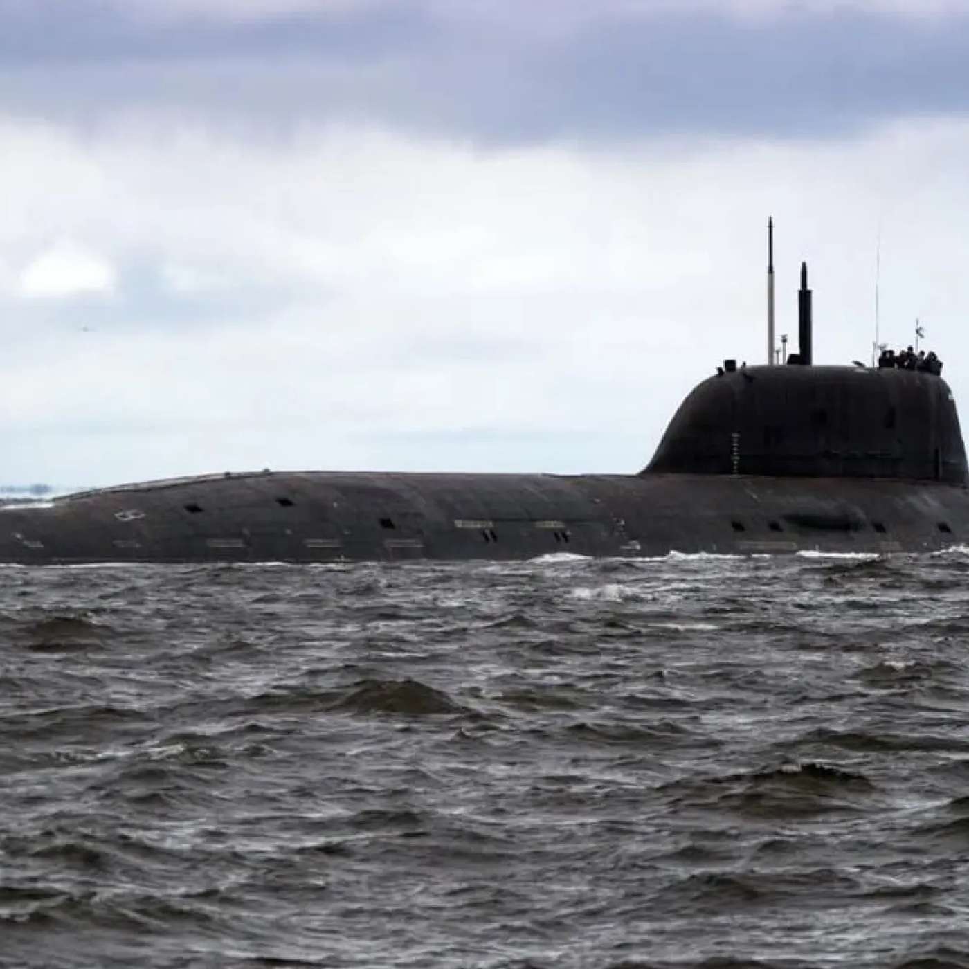 Атомная многоцелевая подводная лодка «Пермь» выходит на ходовые испытания