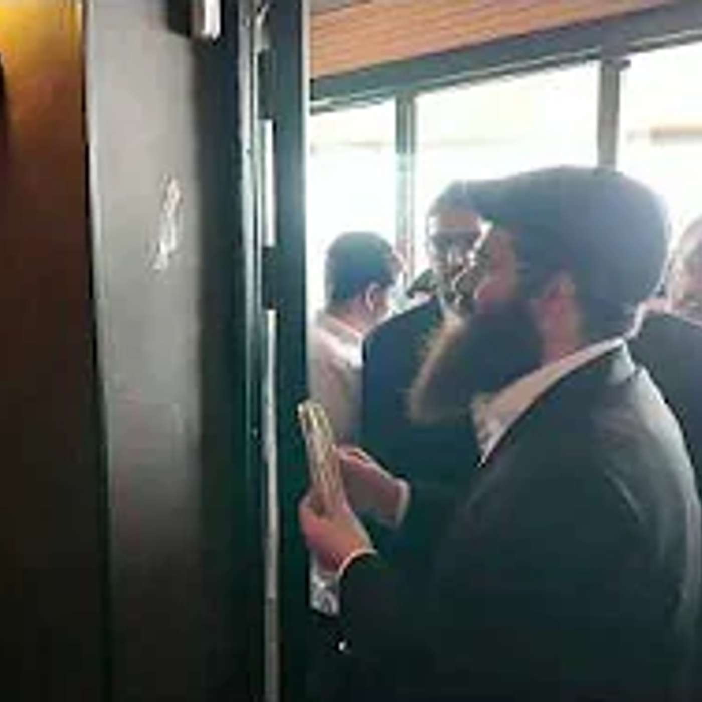 קביעת מזוזה - במעמד בנש"ק הרה"צ כבוד הרב - יואל פינטו שליט"א - יום שלישי - כ"ה אייר - תשפ"ו - אשדוד