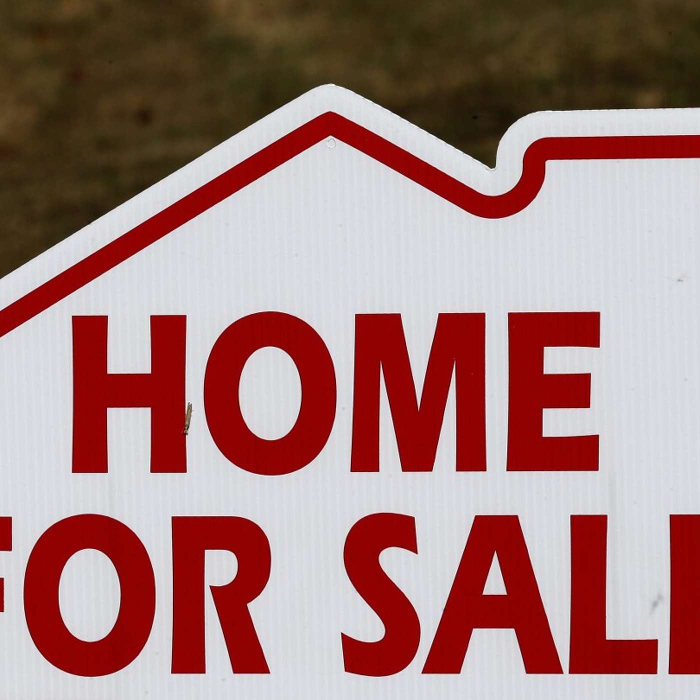 DeSantis Signs Condo Fee Bill, Compass Sues Zillow for Monopoly, American Airlines Flight Hits Turbulence, Texas Closes Illicit Massage Parlors, and more...