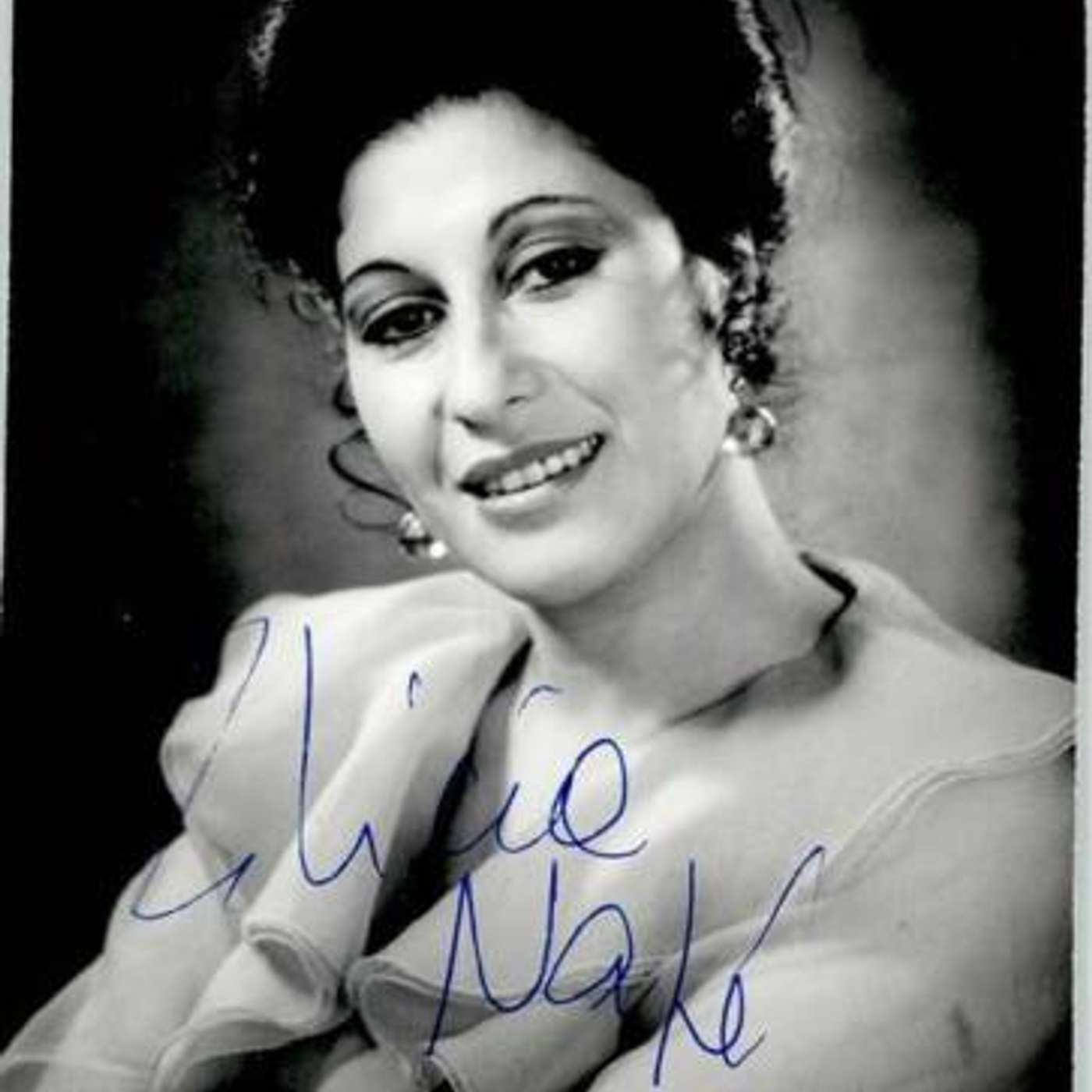 Play L'aria che tira -  Non più mesta (La Cenerentola) - Alicia Nafè