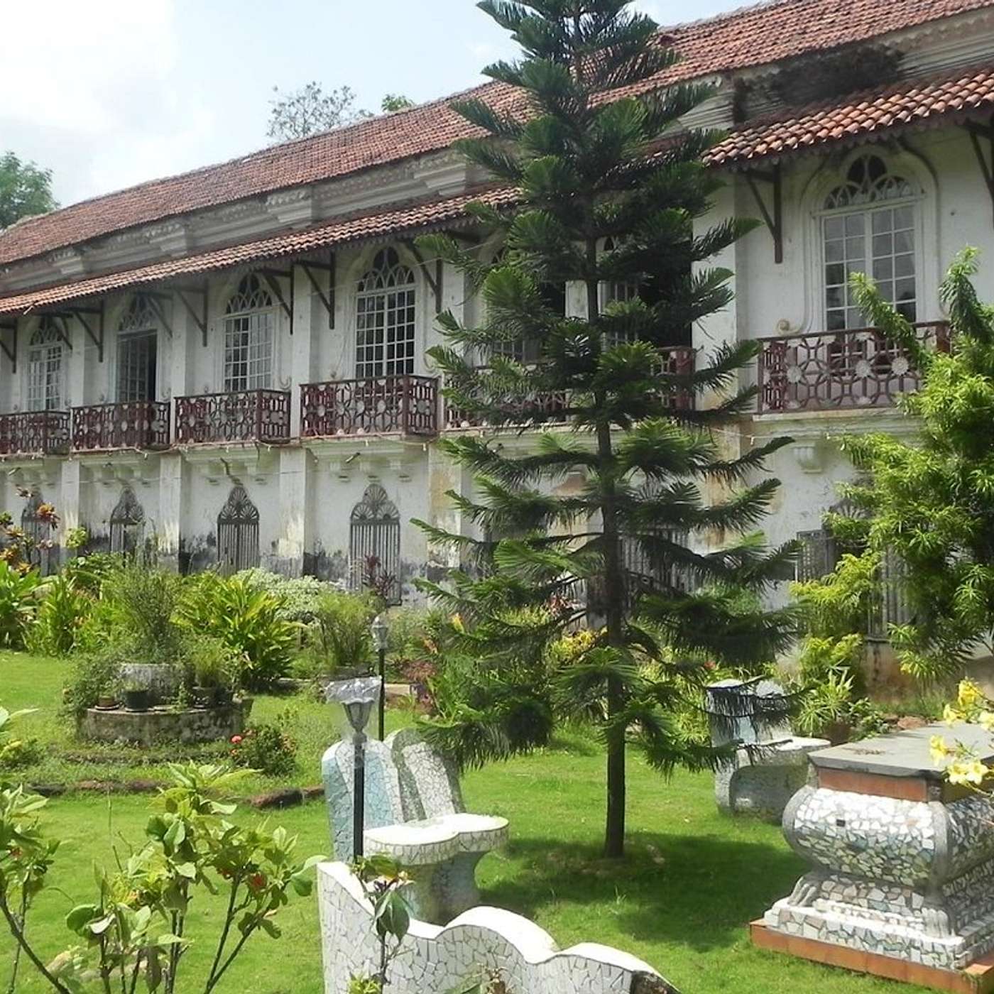 Goa’s grand heritage mansions- Braganza and Sara Fernandes House episode artwork