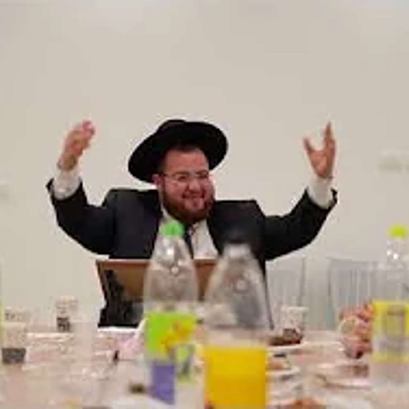 היכונו הלילה: הצדיק העליון רבינו עובדיה יוסף מתגלה משמים 'בית המקדש השלישי מוכן כבר לרדת... עשו זאת.