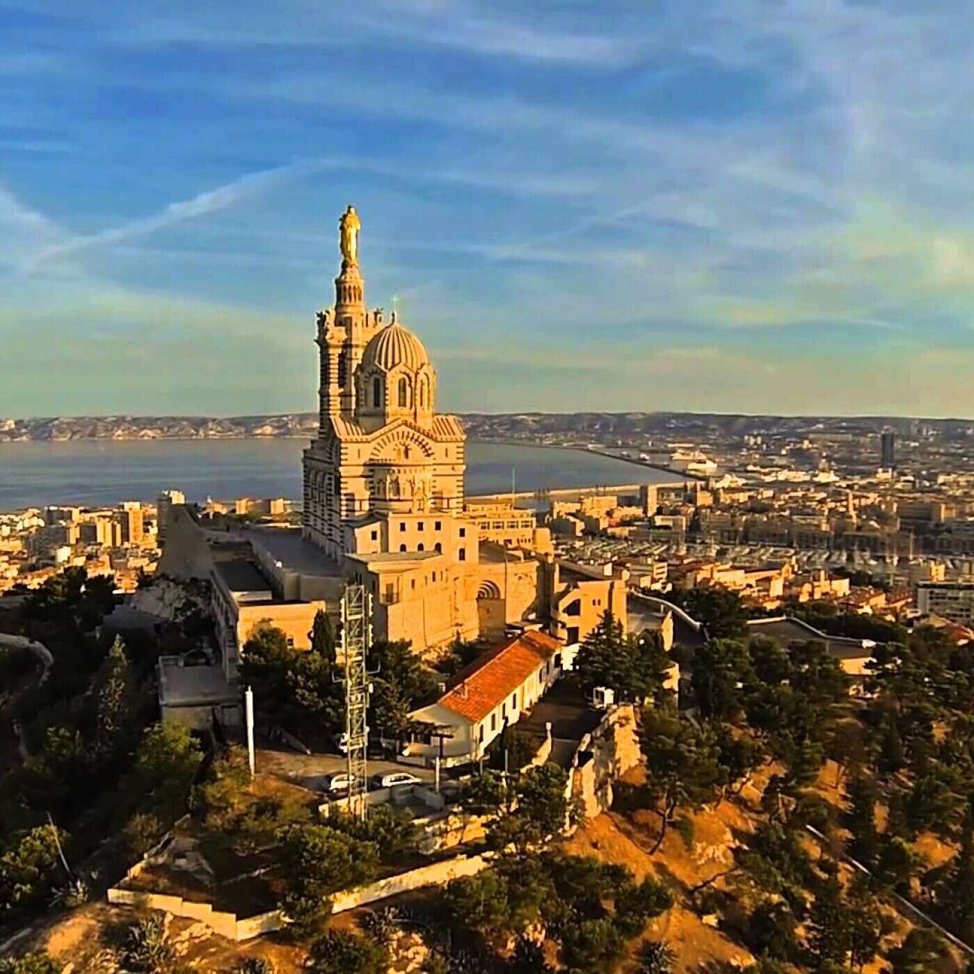 Les capsules du dehors | Marseille, entre nature et urbain episode artwork