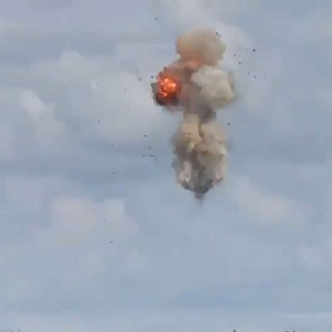 “Вот и до нас добрались”. Жители Мурманской области и военные эксперты — о прилете дронов в Заполярье