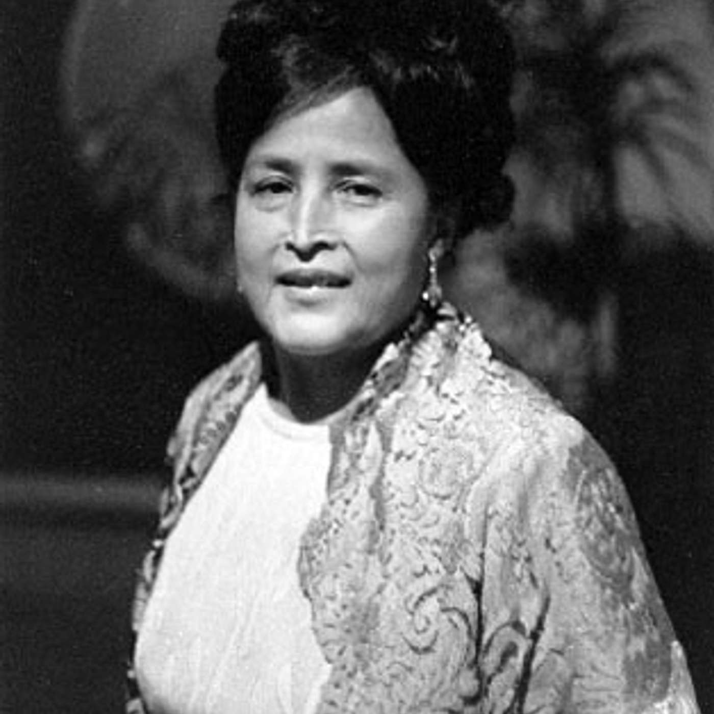 Elvira Coronado and La Casa Coronado episode artwork