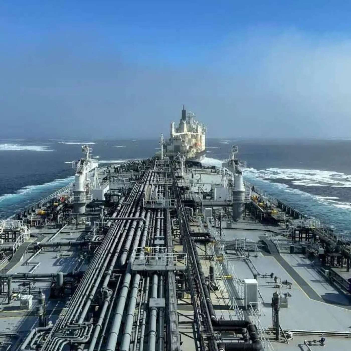 Великобритания ввела санкции против 30 судов теневого флота России