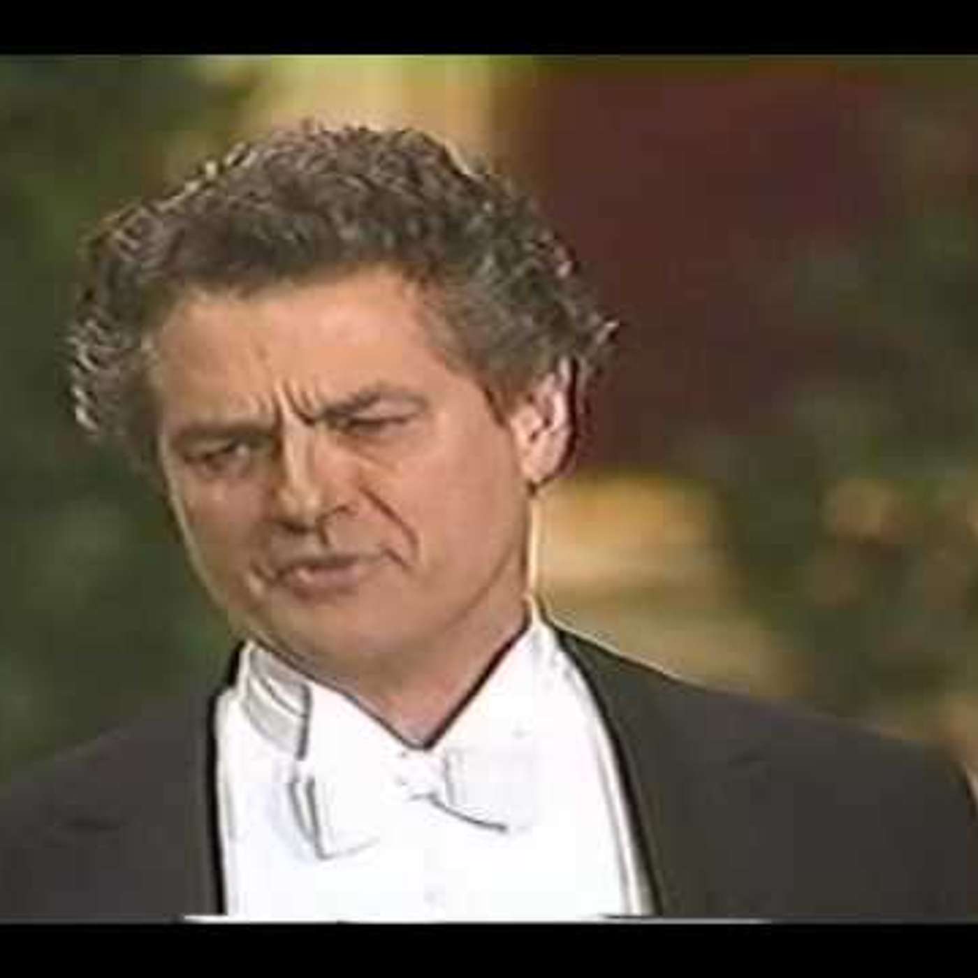 L'Aria che Tira…pillole di lirica -  Studia il passo, o mio figlio! - (Macbeth ) - Robert Lloyd