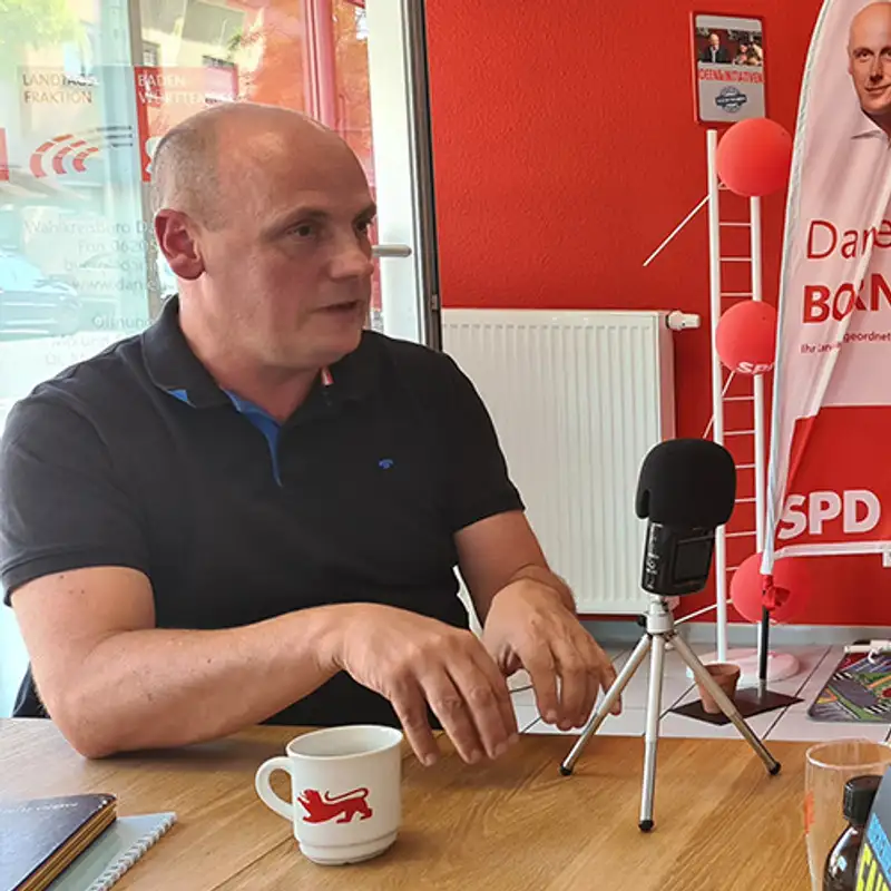 Tim Talks mit Daniel Born MdL: Grün-Schwarze Landespolitik, Kitas, das Potenzial der SPD