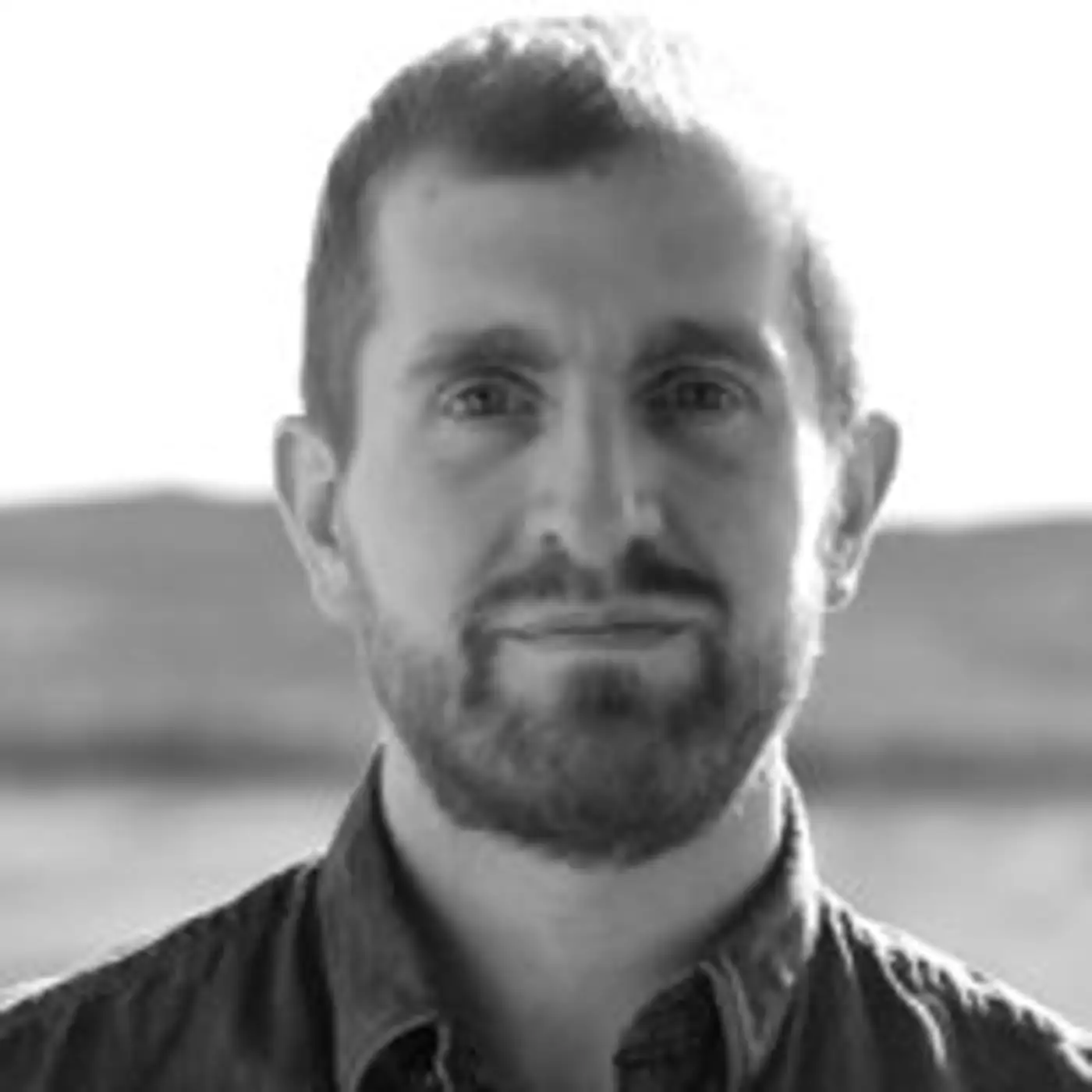 Cover art for episode: Análisis y optimización multicanal: e-commerce y tiendas físicas con un objetivo común, con Hector Mainar - CRO.CAFE podcast