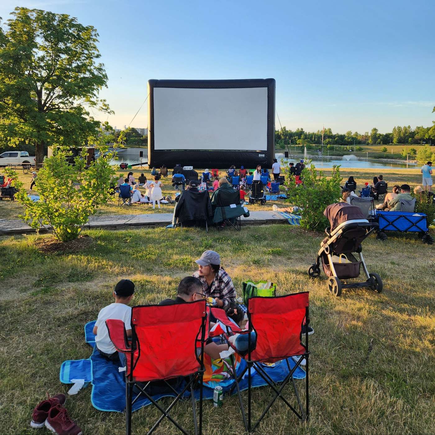 ENTREVUE - Ciné sous les étoiles de retour au Parc Downsview cet été episode artwork