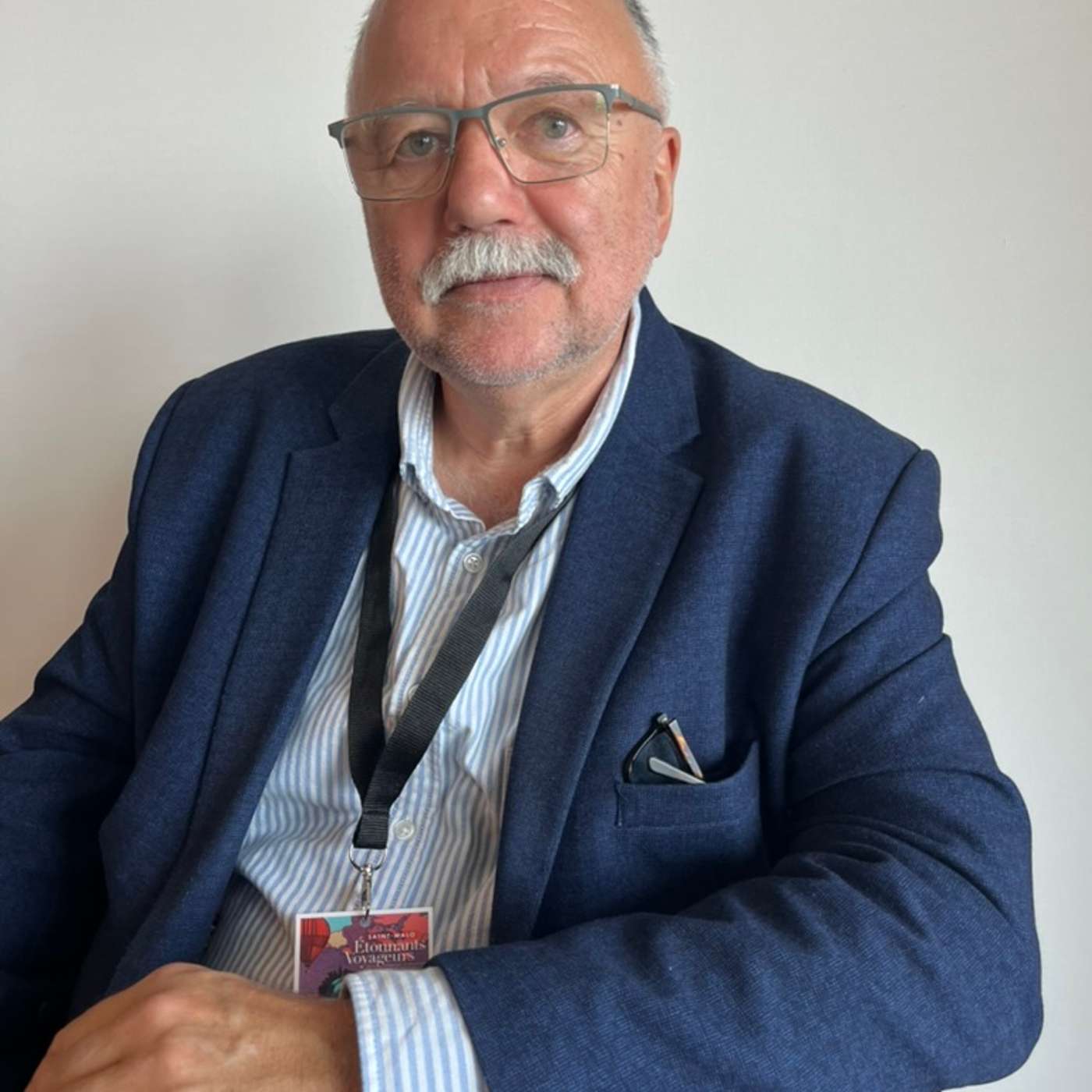 Andreï KOURKOV, invité du festival, est une des voix de l’Ukraine à l’étranger