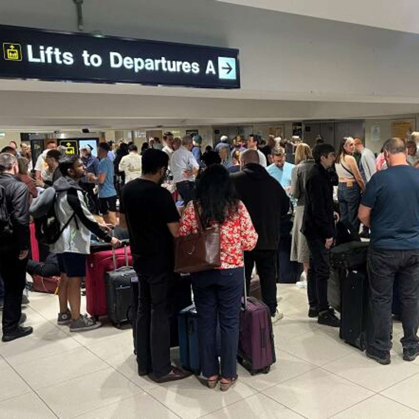 Flights resume at Manchester Airport and global heatwave (24.6.24