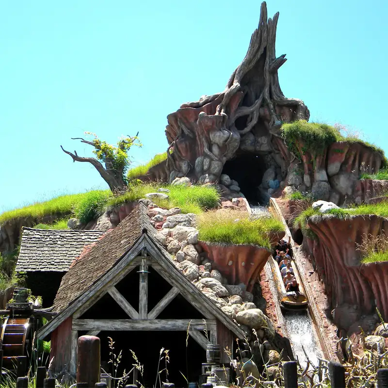 Episode 223: Rethemed Attractions