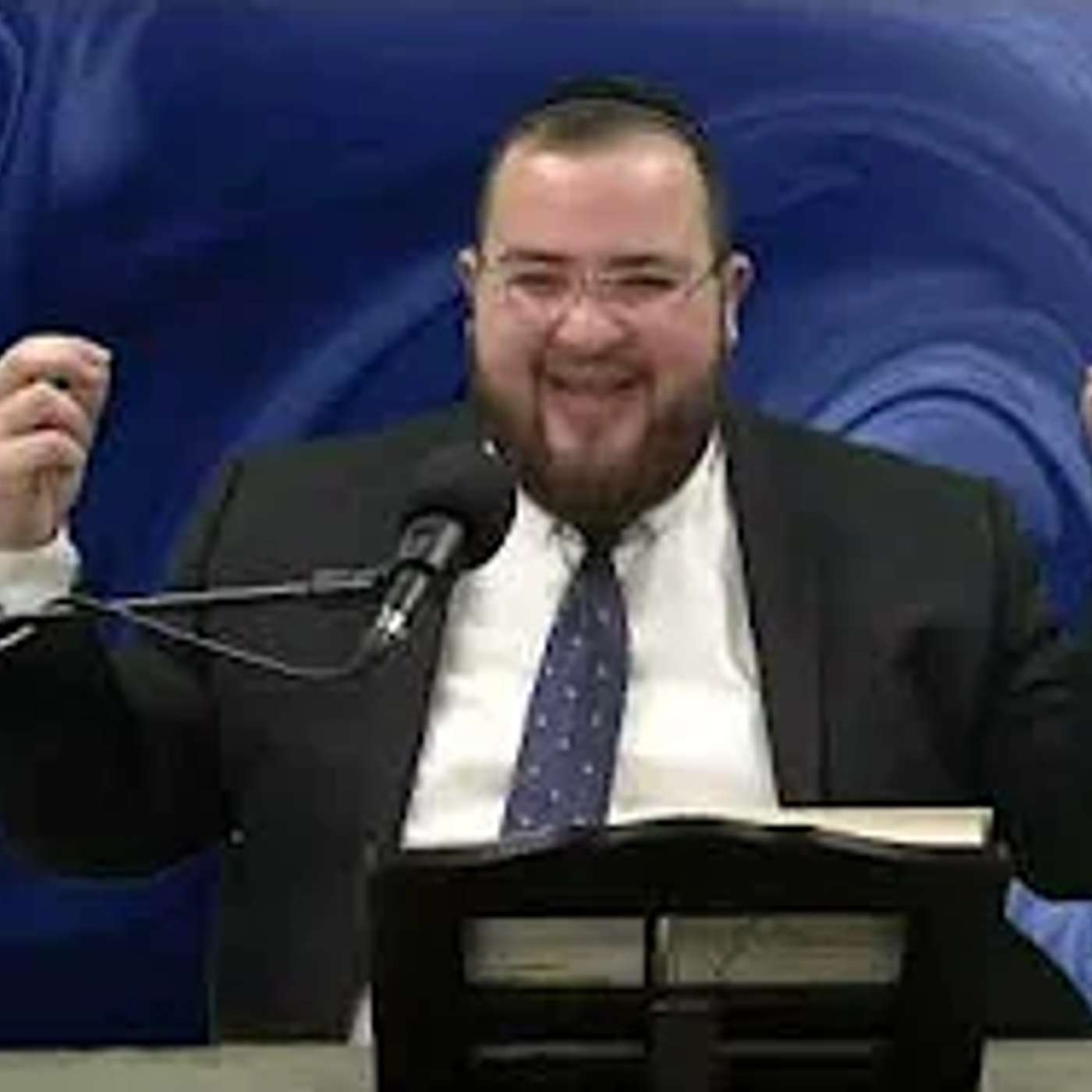 הלם: האדמו"ר הקדוש מויזניץ שליט"א  'הפסח הזה אני רואה מהשמים שיהיו פה ריקודים ברחובות למלך המשיח'...