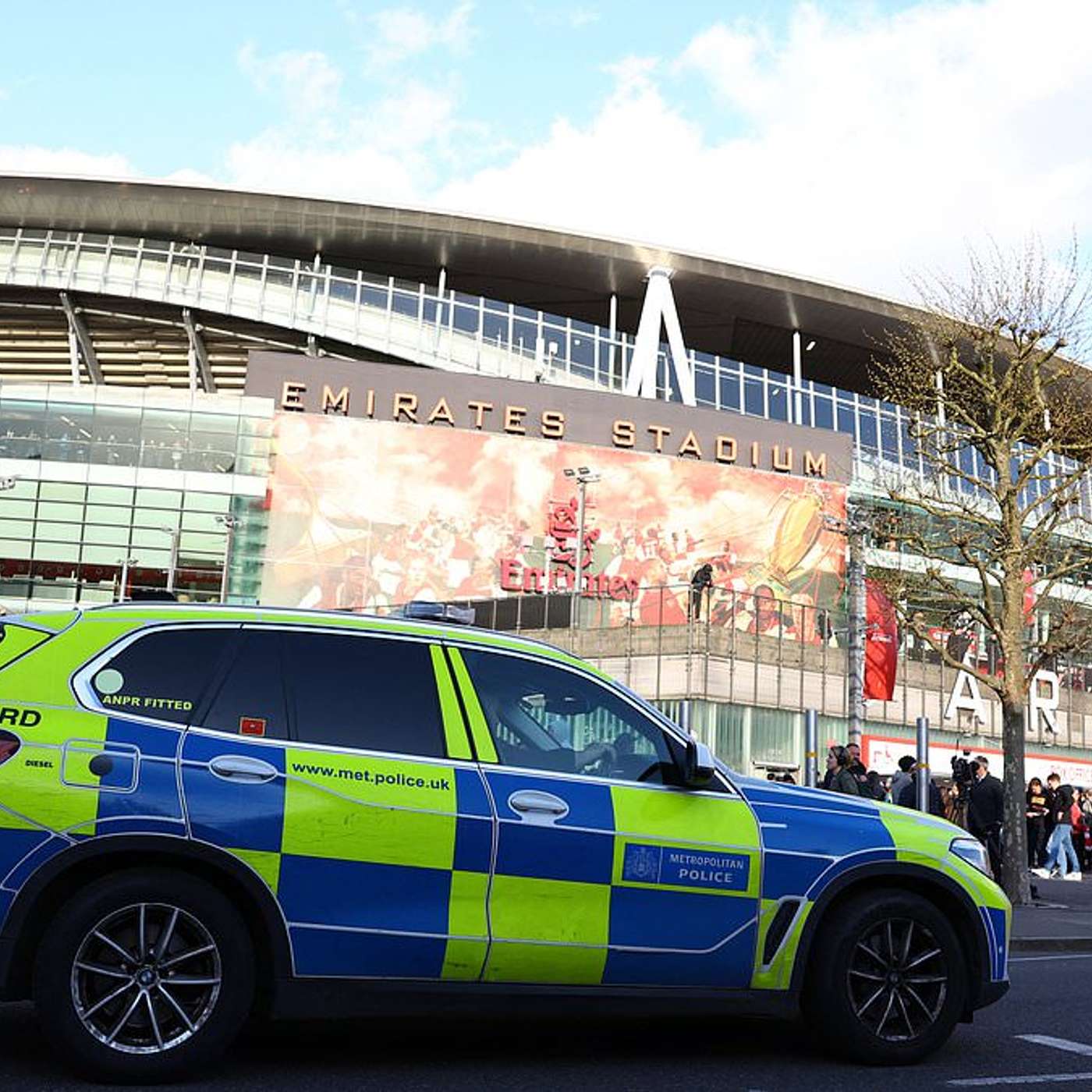 WSL Broadcast Deal Extended, London Townhouse Stabbing, Premier League Adopts Offside Tech, Premier League Security Boosted, and more... episode artwork